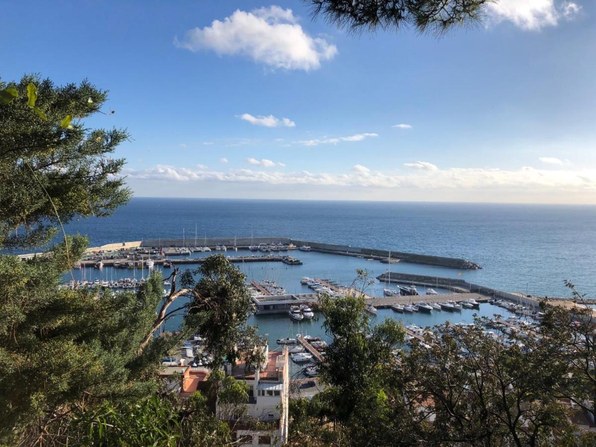 2 Bedroom Large Modern Apartment In Blanes Old Town 50M From The Beach! Εξωτερικό φωτογραφία