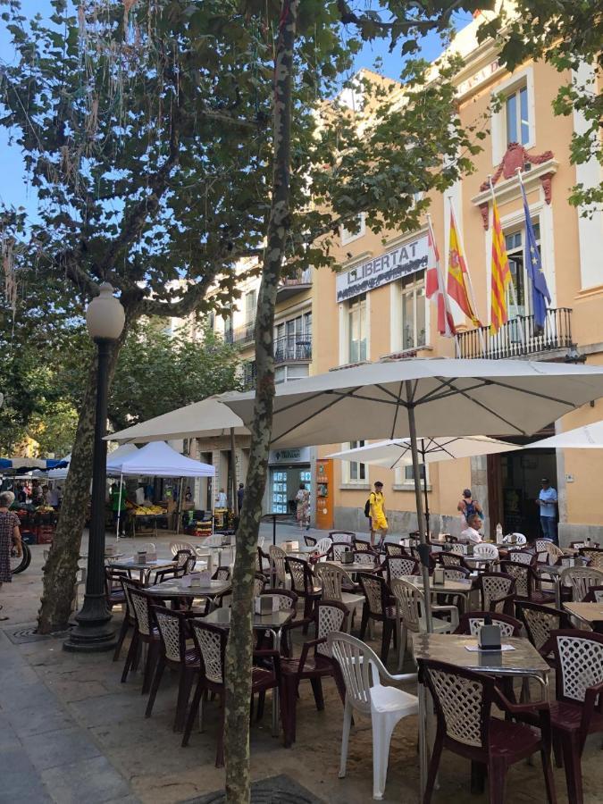2 Bedroom Large Modern Apartment In Blanes Old Town 50M From The Beach! Εξωτερικό φωτογραφία