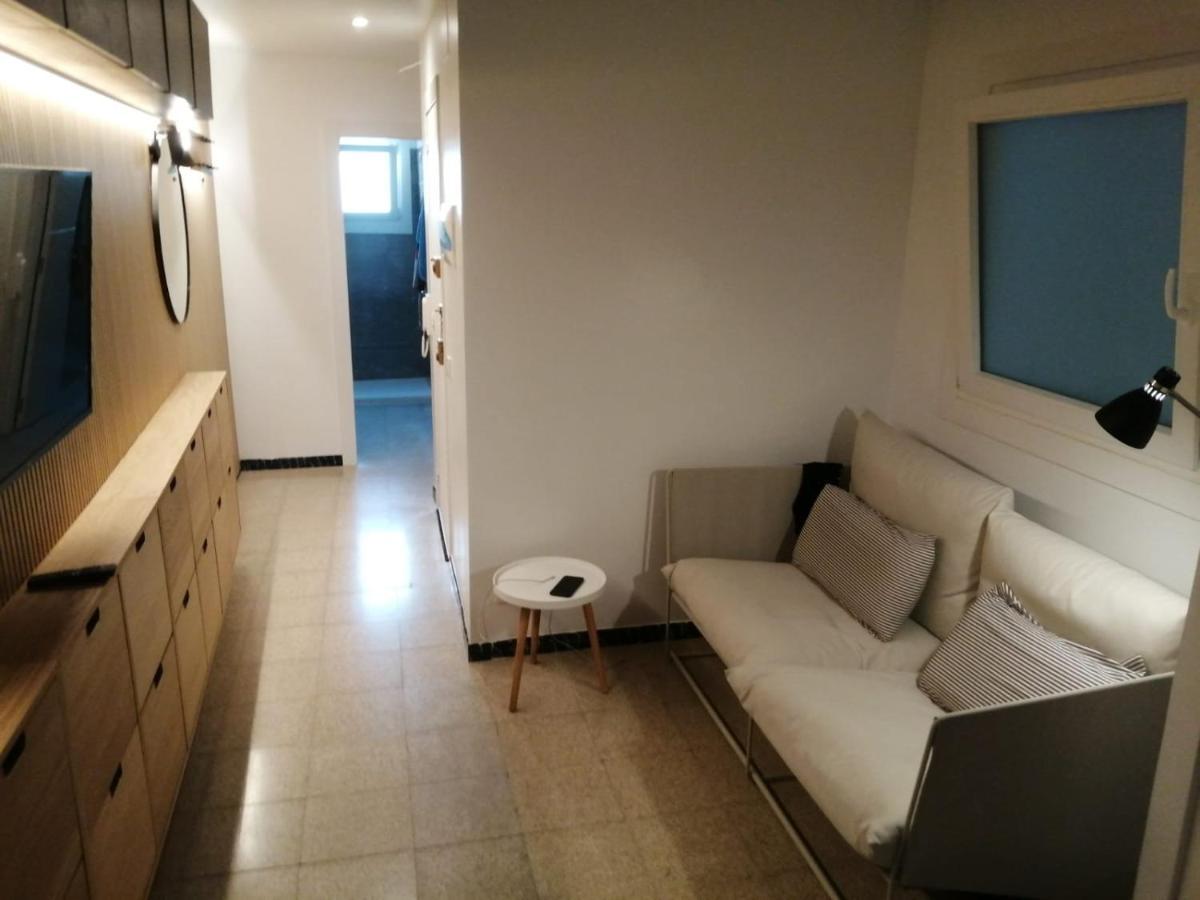 2 Bedroom Large Modern Apartment In Blanes Old Town 50M From The Beach! Εξωτερικό φωτογραφία